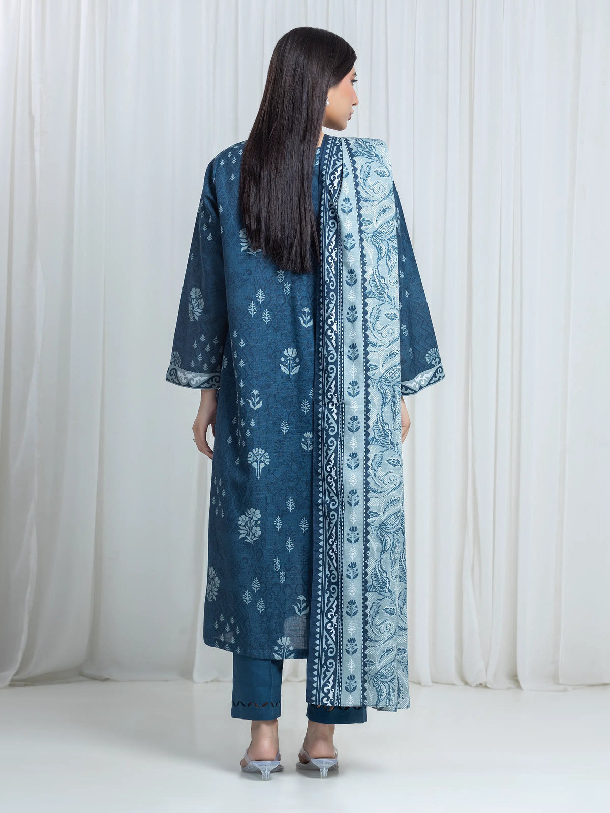 Edenrobe Allure Teal Blue Printed Khaddar 3-Piece Suit | EWU6A3-37163-3P