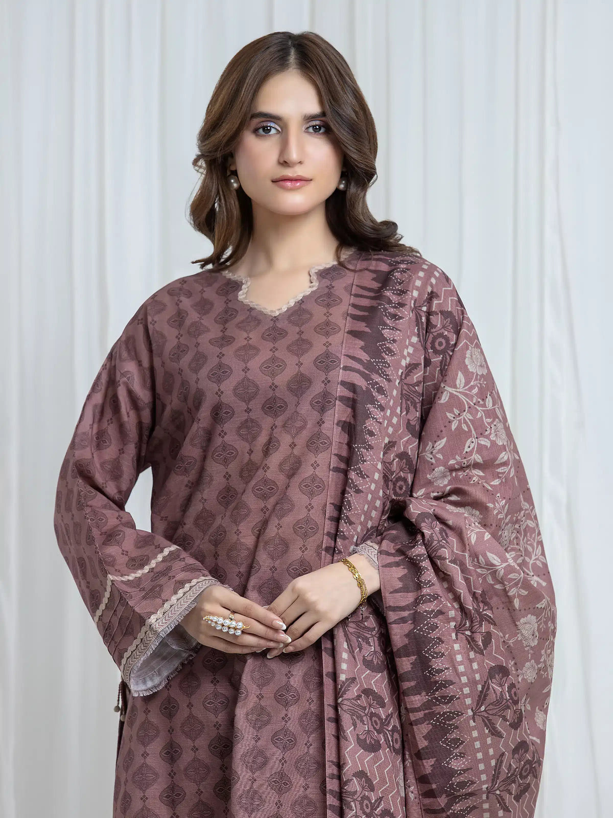 Edenrobe Allure Rose Printed Khaddar 3-Piece Suit | EWU6A3-37172-3P