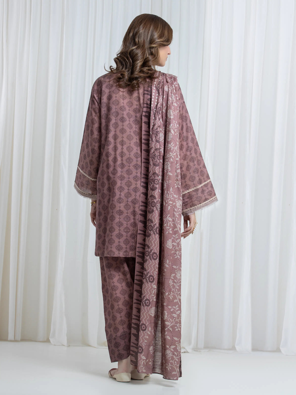 Edenrobe Allure Rose Printed Khaddar 3-Piece Suit | EWU6A3-37172-3P