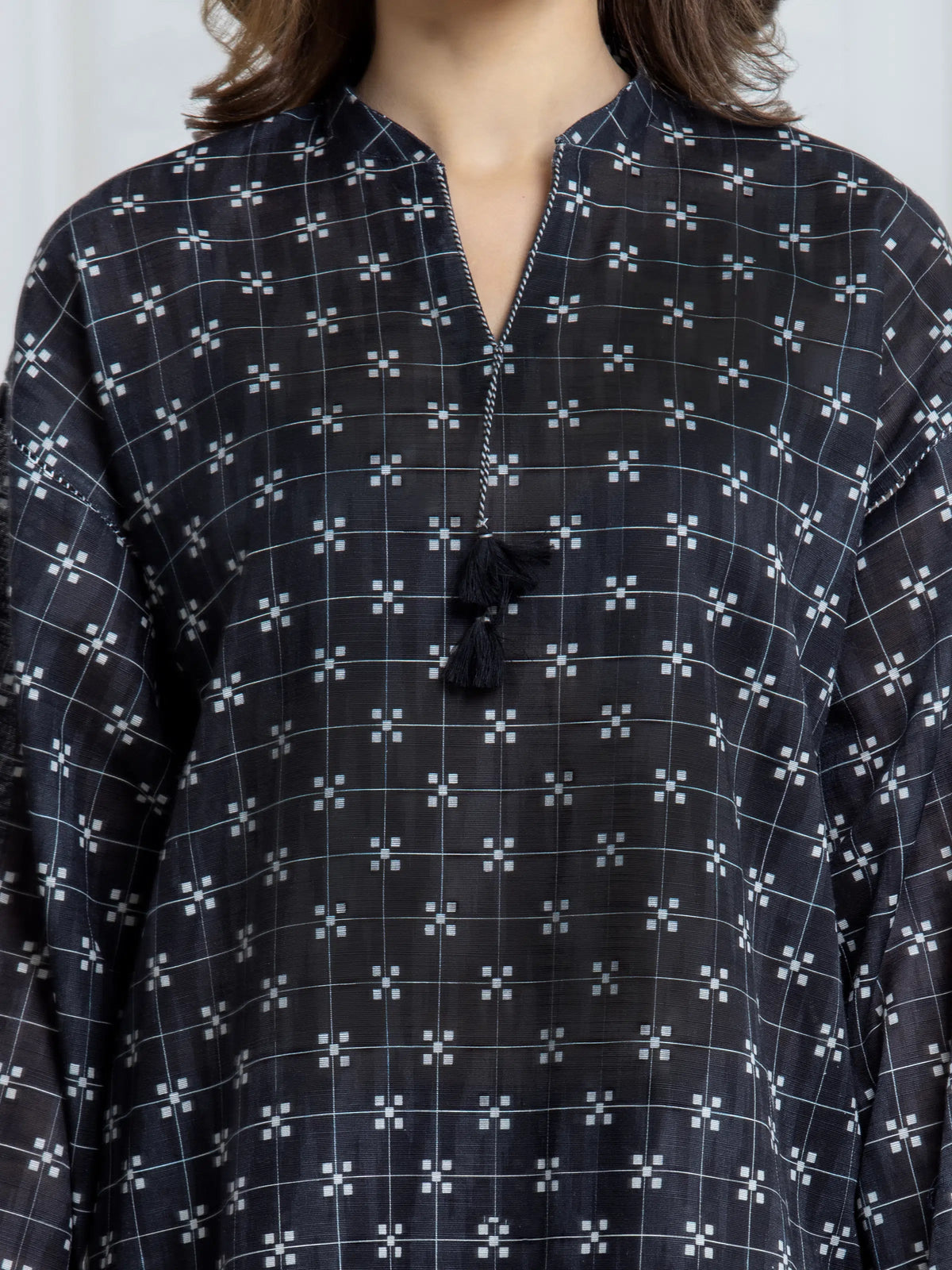 Edenrobe Allure Black Printed Khaddar 3-Piece Suit | EWU6A3-37174-3P