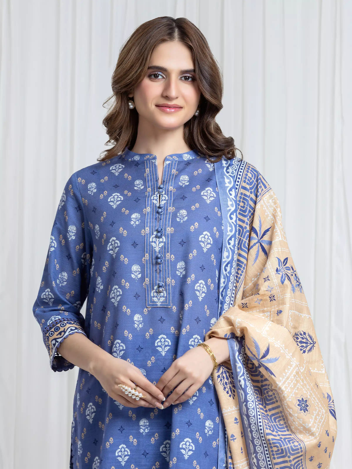 Edenrobe Allure Blue Printed Khaddar 3-Piece Suit | EWU6A3-37180-3P
