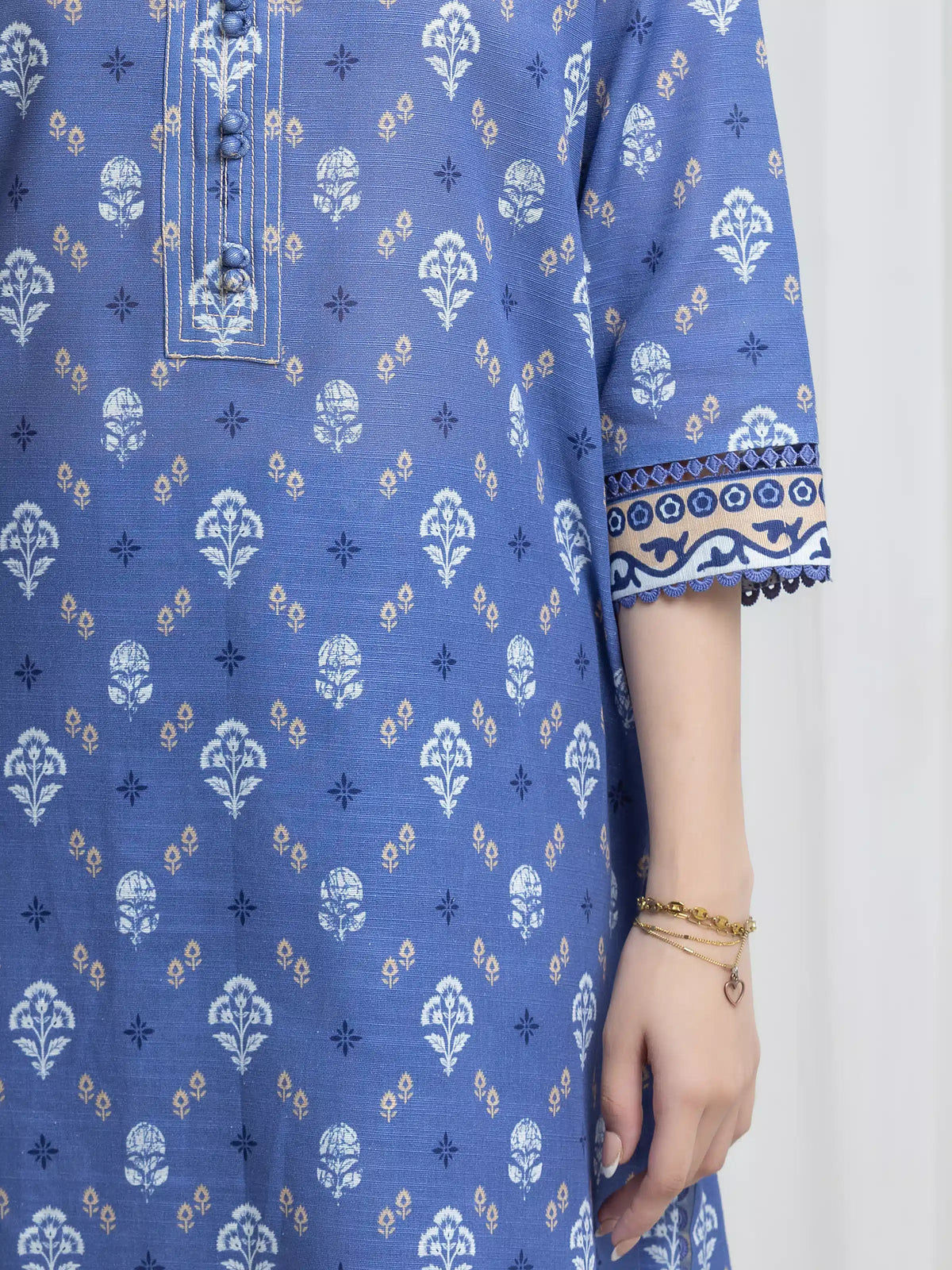 Edenrobe Allure Blue Printed Khaddar 3-Piece Suit | EWU6A3-37180-3P