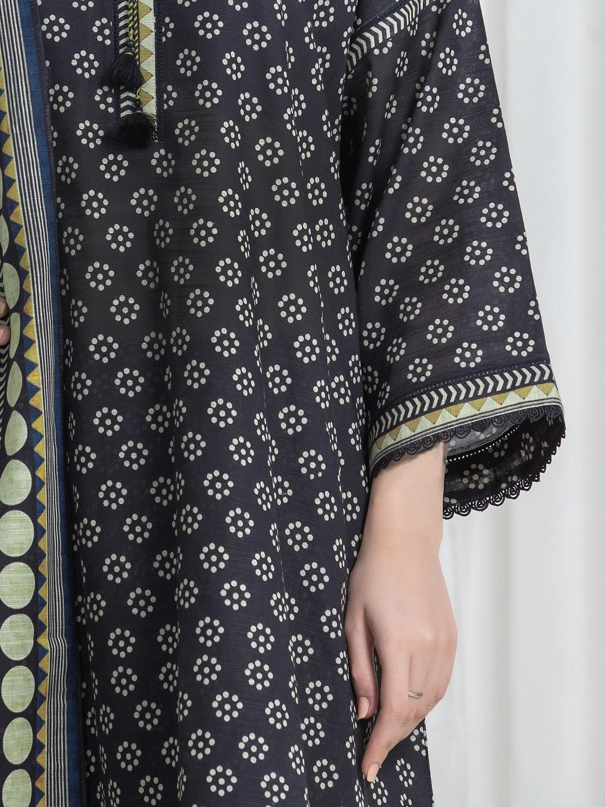 Edenrobe Allure Black Printed Khaddar 3-Piece Suit | EWU6A3-37181-3P