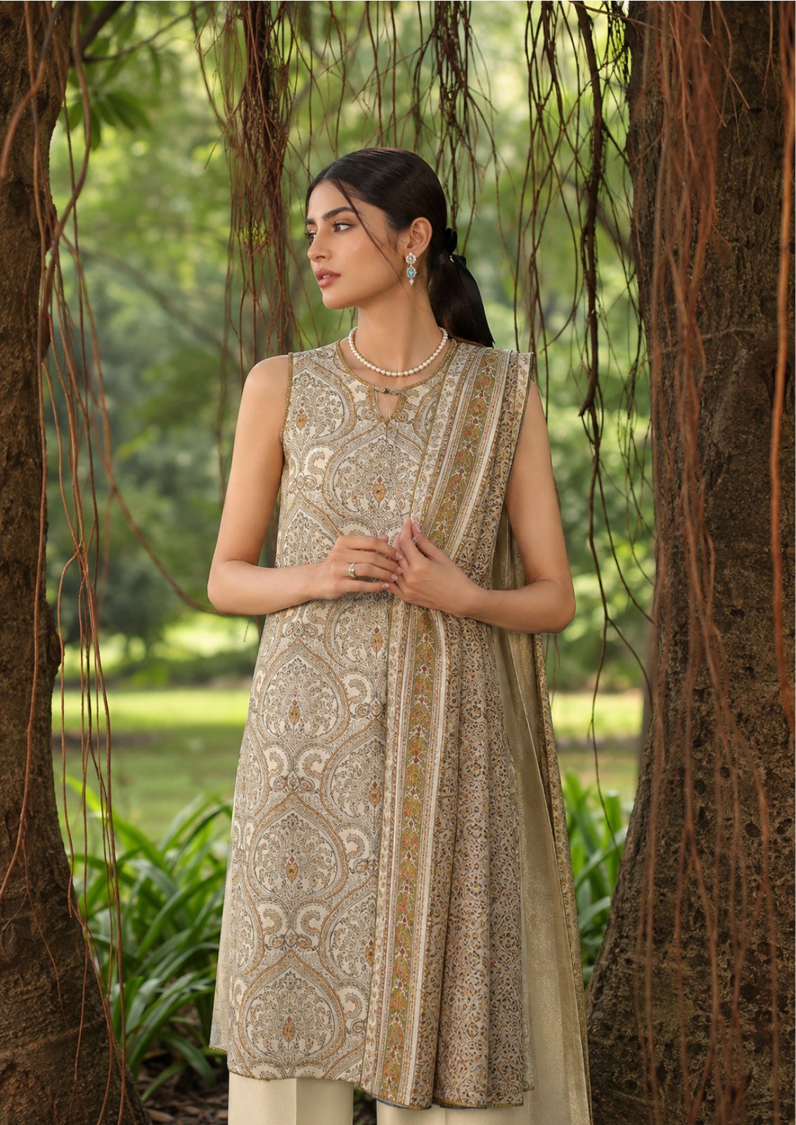 Sapphire Sand Paisley Printed Linen 3-Piece Suit | CL16-154