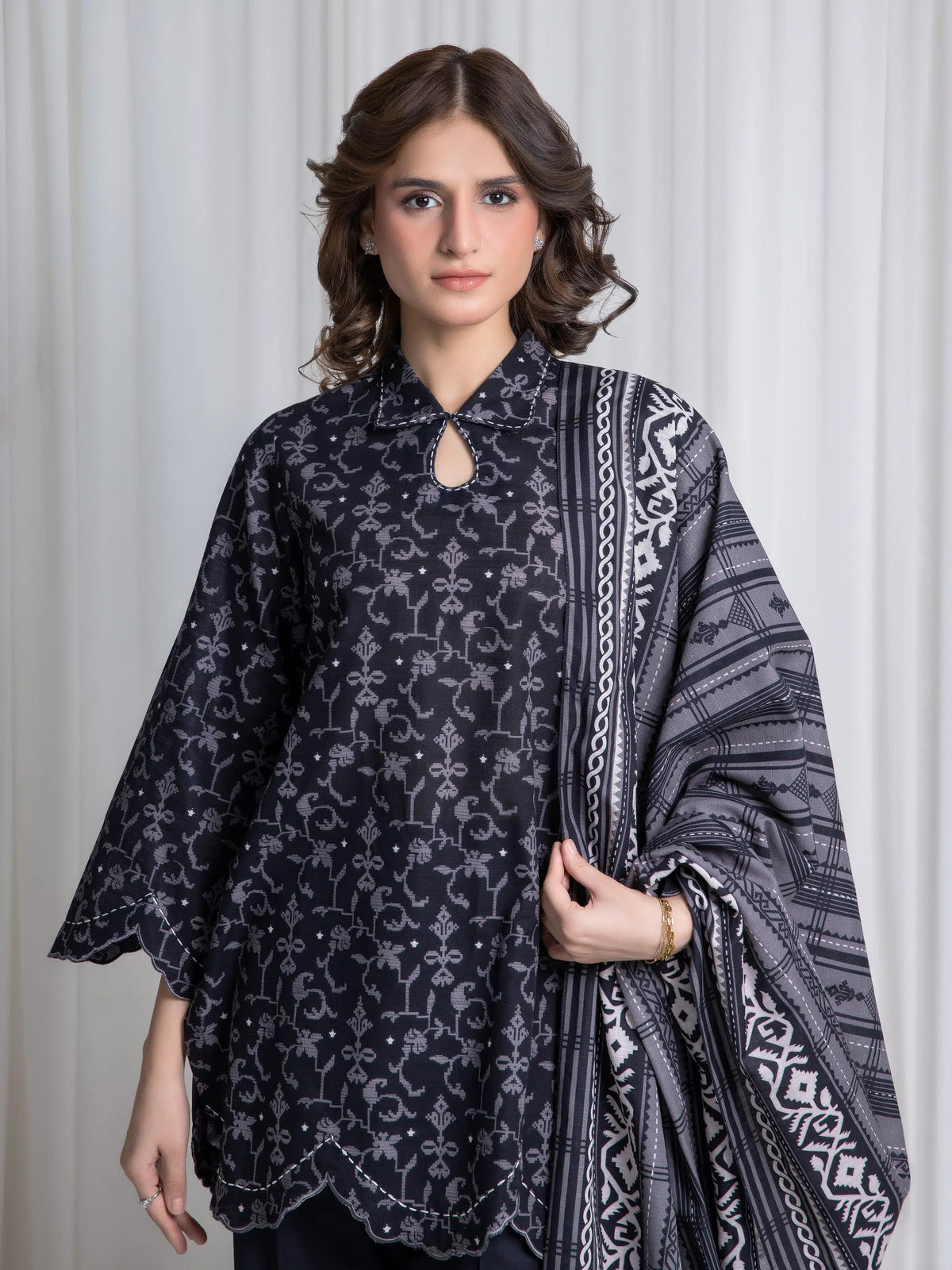 Edenrobe Allure Black Khaddar 3-Piece Suit | EWU6A3-37040-3P