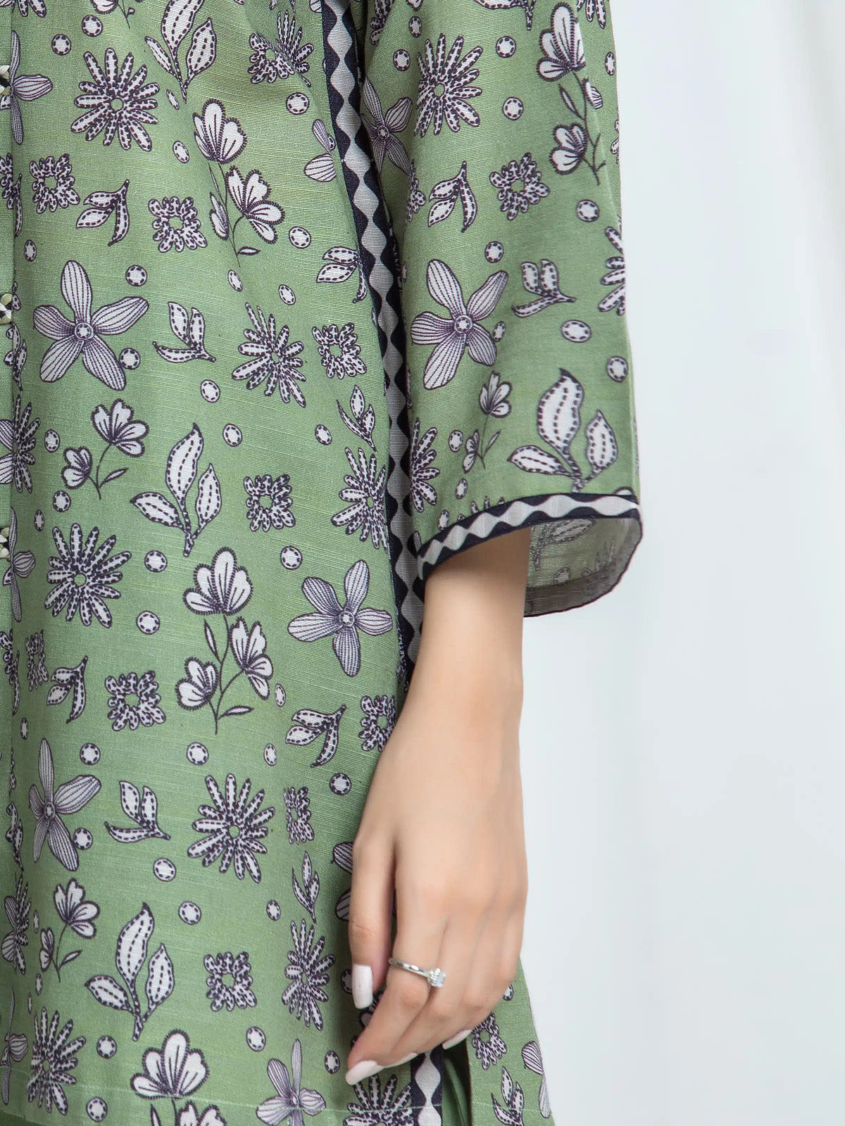 Edenrobe Allure Green Khaddar 3-Piece Suit | EWU6A3-37038-3P